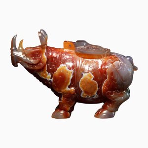 Nordostchinesischer Künstler, The Flaming Rhinoceros, Karneol-Achat aus der Provinz Heilongjiang