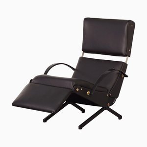 Poltrona P40 in pelle nera e ottone di Osvaldo Borsani per Tecno, anni '50