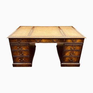 Escritorio Chesterfield inglés antiguo