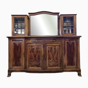 Geschwungene Jugendstil Vitrine aus Nussholz, 1900