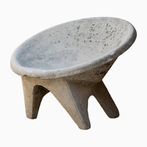 Silla escultural de hormigón, Italia