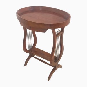Tavolino vintage, Francia, con gambe a forma di lira e ripiano ovale