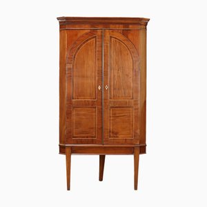 Eckschrank mit Schubladen aus Mahagoni und Tanne, 19. Jh., Österreich