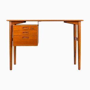 Small Mid-Century Modern Scandinavian Teak Desk, 1960s