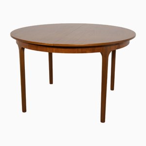 Mid-Century Modern Round Extendable Dining Table from McIntosh, 1960s