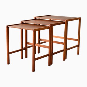Skandinavische Vintage Satztische aus Teak, 1950er, 3er Set