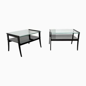 Tables de Chevet Noires Laquées avec Plateaux en Verre, Italie, 1970s, Set de 2