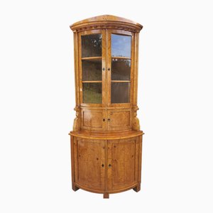 Biedermeier Eckvitrine aus Birke, 1820