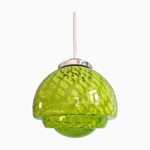 Lámpara colgante Mid-Century grande de vidrio moteado en verde y blanco, años 40