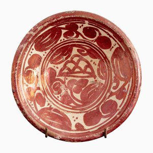 Spanish Manises Lustreware Flower Plate, 17th Century