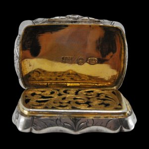 Edward VII Vinaigrette-Dose aus Silber und Gold mit asymmetrischer Gravur