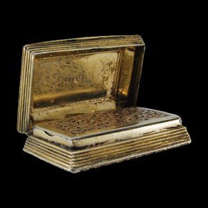 George IV Vinaigrette-Dose aus Silber und Gold mit Deckelreliefs und Friesen