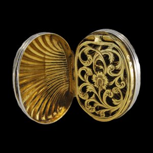 Silver and Gold Shell-Shaped Vinaigrette Box
