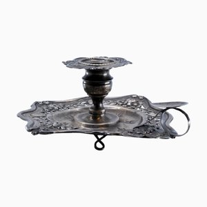 Gebogenes Silbernes Paddel mit Cut-Out-Details