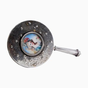 Runder silberner Handspiegel