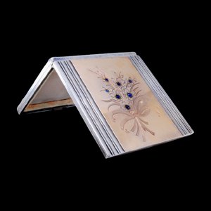 Toiletry Box in Fluted Gold and Silver