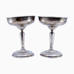 Silberne Champagnergläser mit rundem Boden