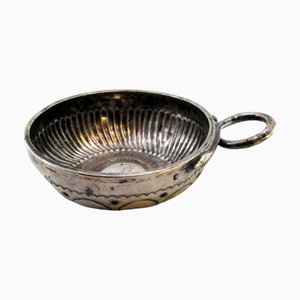Silberner Pokal zur Weinprobe