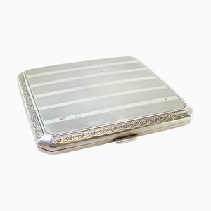 Guilloche silbernes Zigarettenetui mit abgeschrägten Ecken, goldenen oberen Innenbändern und aufklappbarem Deckel