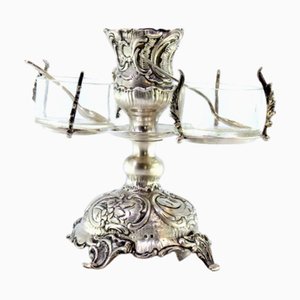 Geprägter Kerzenständer aus Silber & Glas mit Salz- und Pfefferstreuer und Löffeln, 3 . Set