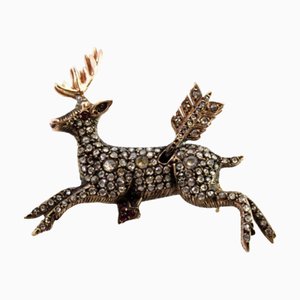 Goldene Hirschbrosche mit Diamanten im Rosenschliff und Amorpfeil