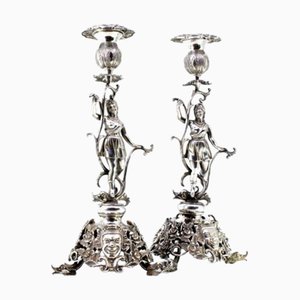 Bougeoirs avec Socles Découpés Floral, Peuples indigènes, Gravures et Pieds en Forme de Dauphin, Set de 2