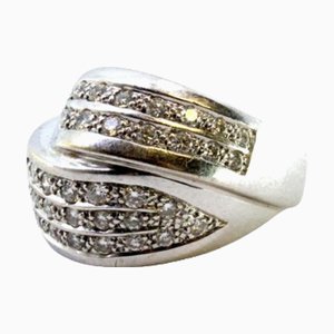 Ring aus Weißgold mit fünf Brillantenbändern
