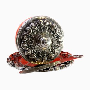 Butterdose mit Silberteller und Messer