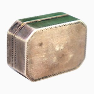 Silver and Gold Vinaigrette Box with Asymmetrical Engraving