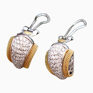 Aretes de oro blanco de 18 kt con diamantes de talla brillante y tiras con cordón de oro amarillo de 18 kt. Juego de 2