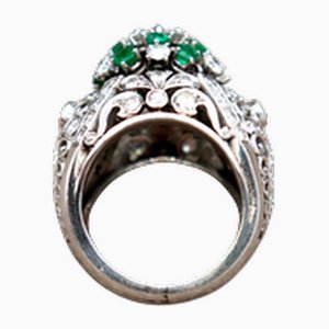 Platinring mit Diamanten im Brillantschliff