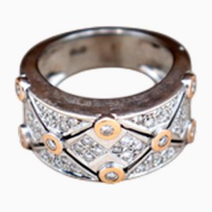 Weißgold Ring mit Diamanten im Brillantschliff