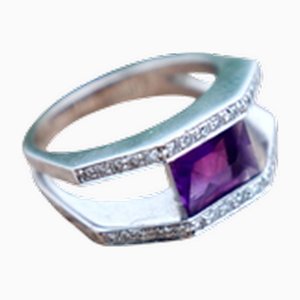 Ring aus Weißgold, in zwei Bänder geschnitten