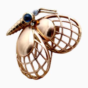 Goldene Brosche in Schmetterlingsform
