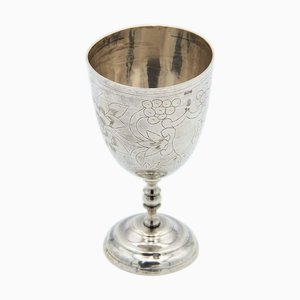Calice en Argent avec Base Circulaire et Motifs Floraux