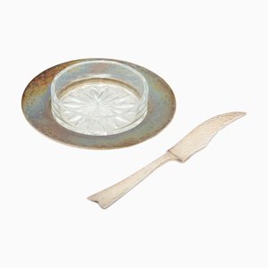 Plato para mantequilla de plata martillada con núcleo de vidrio