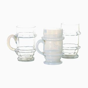 Becher aus Milchglas, 3 . Set