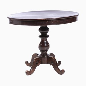 Romantic Table in Mahogany