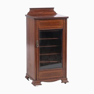 Showcase in Mahogany