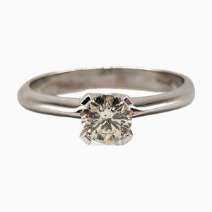 Solitärring aus 19 Karat Gold mit Diamant