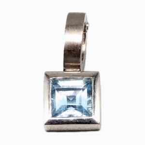 Anhänger aus 18 Karat Gold mit blauem Topas
