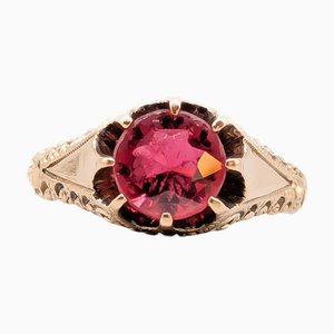 Anillo de Oro con Piedra Roja