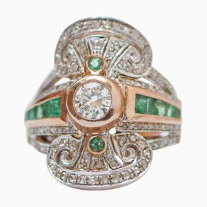 Ring aus 19 Karat Roségold und Silber mit Smaragden und Diamanten