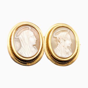 18 Karat Gold Brooch with Cameo