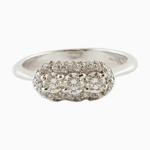 Solitärring aus 18 Karat Weißgold mit Diamanten