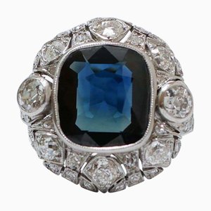 Platinring mit Saphir und Diamanten