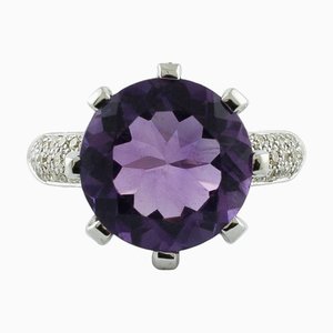 Handgefertigter Cluster Ring mit Amethyst und weißen Diamanten