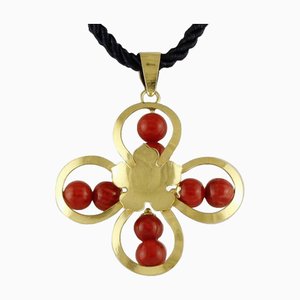 18k Gold Flower Pendant