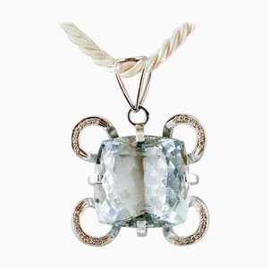 Anhänger aus 18 Karat Weißgold mit blauem Topas und Diamanten