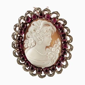 Broche o colgante vintage de camafeo, granates, diamantes, oro rosa y plata